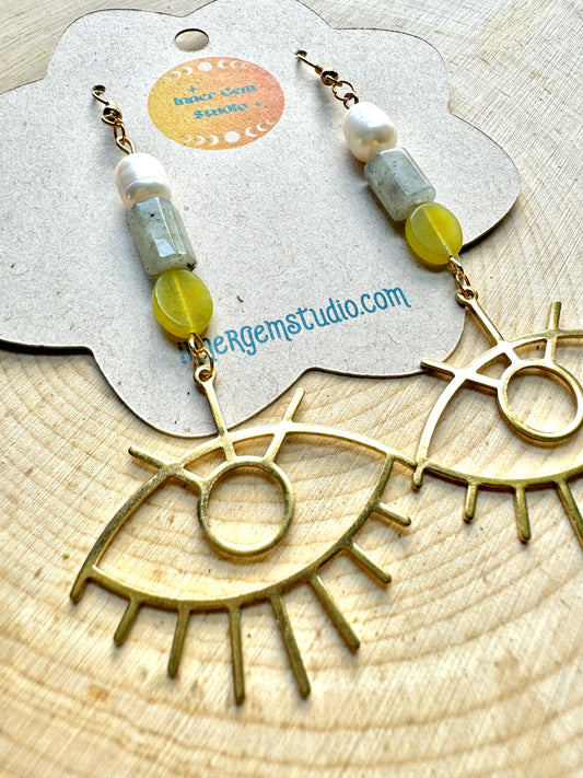 Labradorite and Pearl Eye Dangle Earrings